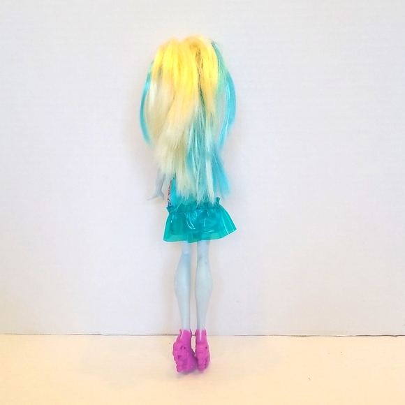 Monster High Lagoona Blue Daughter of the Sea Fashion Barbie Doll Mattel… - Picture 9 of 10